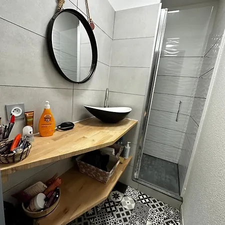 Maison De Standing Climatisee 拉特斯